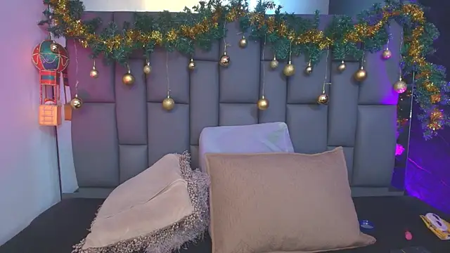  MiaBrown  online show from 12.19.25