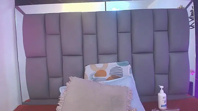  MiaBrown  online show from 01.17.26