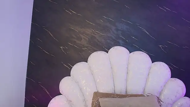  MiaBrown  online show from 04.16.26