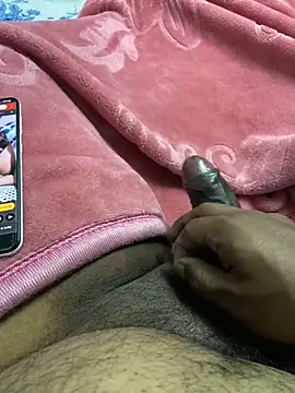 Snapshot of Honeydick7 chatting on 01.15.25 Honeydick7 online show from 01.15.25