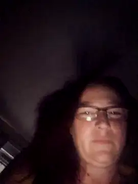 Snapshot of angelbaby1998 chatting on 11.17.25 angelbaby1998 online show from 11.17.25