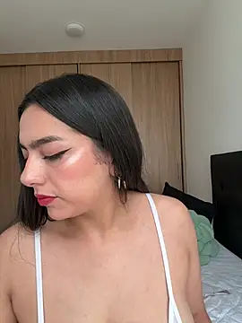 Nicollemays online show from 04.09.26