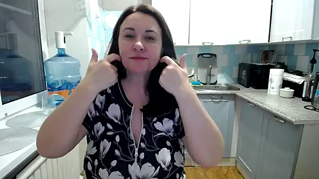 Snapshot of DonnaMagdalena chatting on 12.20.24 DonnaMagdalena online show from 12.20.24