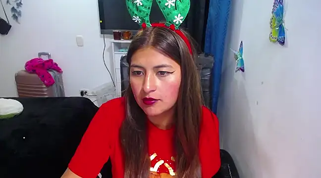 Yunhot  online show from 12.25.24