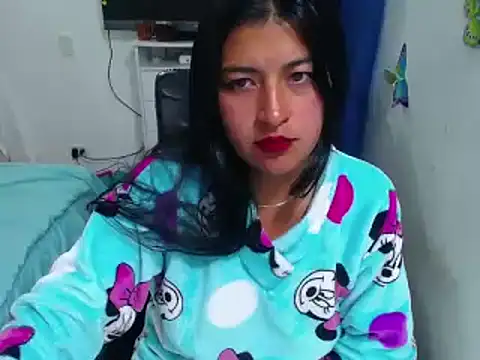 Yunhot  online show from 02.13.25