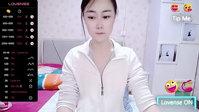 Snapshot of Elvira_baby chatting on 02.26.25 Elvira baby online show from 02.26.25