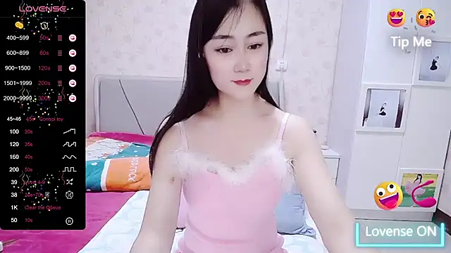 Snapshot of Elvira_baby chatting on 02.26.25 Elvira baby online show from 02.26.25