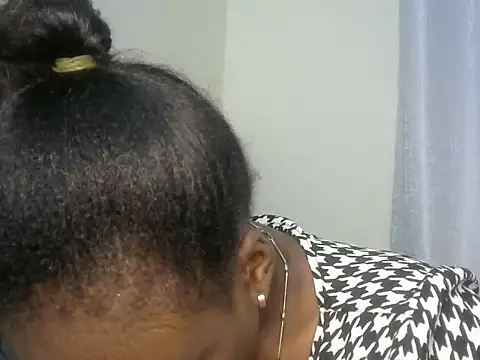 Snapshot of _Princess_mary chatting on 03.17.25  Princess mary online show from 03.17.25