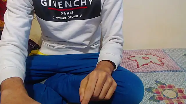 Snapshot of Alexdelarge323 chatting on 01.14.25 Alexdelarge323 online show from 01.14.25