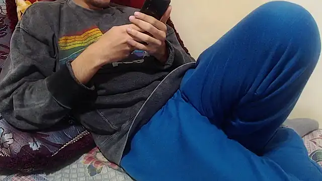 Snapshot of Alexdelarge323 chatting on 01.20.25 Alexdelarge323 online show from 01.20.25