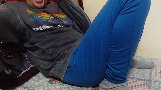 Snapshot of Alexdelarge323 chatting on 01.21.25 Alexdelarge323 online show from 01.21.25