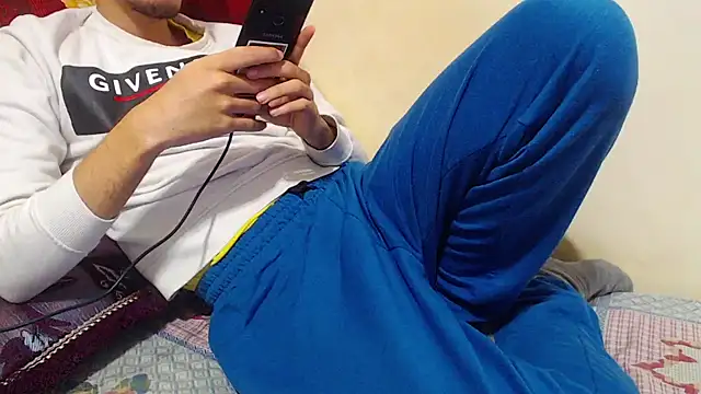 Snapshot of Alexdelarge323 chatting on 01.27.25 Alexdelarge323 online show from 01.27.25