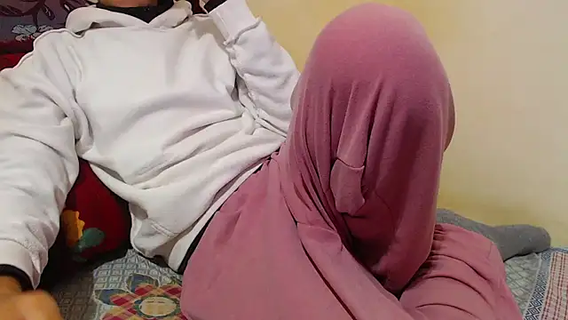 Snapshot of Alexdelarge323 chatting on 02.06.25 Alexdelarge323 online show from 02.06.25