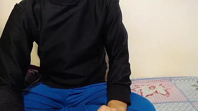 Snapshot of Alexdelarge323 chatting on 02.14.25 Alexdelarge323 online show from 02.14.25