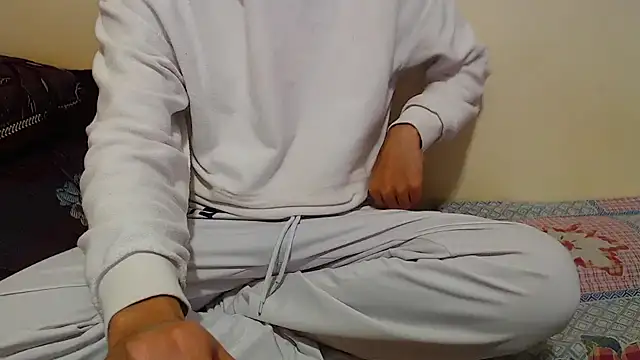 Snapshot of Alexdelarge323 chatting on 03.21.25 Alexdelarge323 online show from 03.21.25