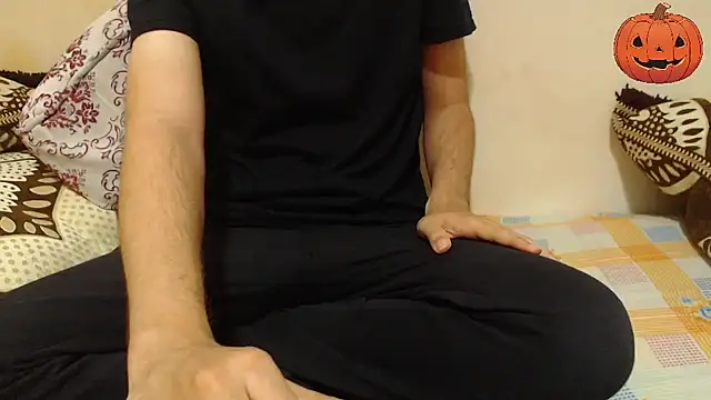 Snapshot of Alexdelarge323 chatting on 10.16.25 Alexdelarge323 online show from 10.16.25