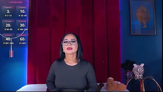 MadyLuxxx online show from 02.13.26