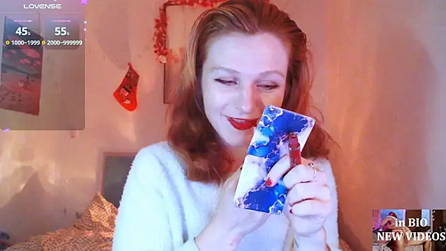 Cassie Wild online show from 12.17.25