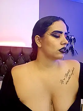 Snapshot of MariaGaitan chatting on 11.29.25 MariaGaitan online show from 11.29.25