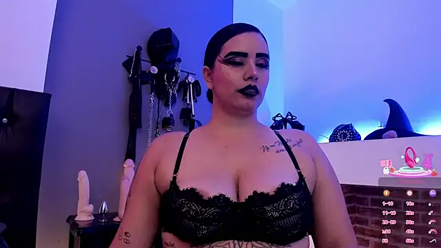 Snapshot of MariaGaitan chatting on 12.05.25 MariaGaitan online show from 12.05.25