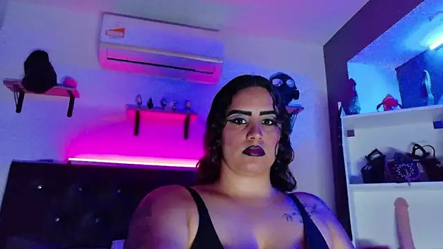 Snapshot of MariaGaitan chatting on 04.02.26 MariaGaitan online show from 04.02.26