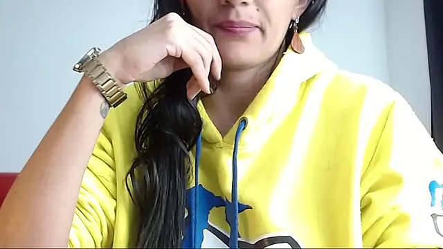 Lucynaugthyy online show from 02.17.25