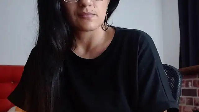 Lucynaugthyy online show from 02.26.25