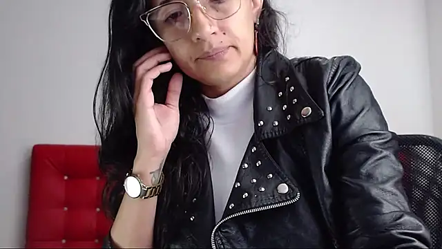Lucynaugthyy online show from 02.27.25