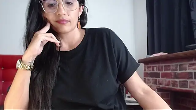 Lucynaugthyy online show from 03.10.25