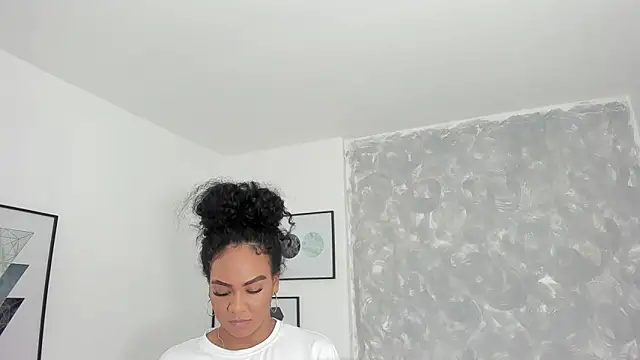 Snapshot of Tanisha__campbell chatting on 02.06.25 Tanisha campbell online show from 02.06.25