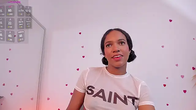 Snapshot of Tina_Rouse2 chatting on 10.04.25 Tina Rouse2 online show from 10.04.25