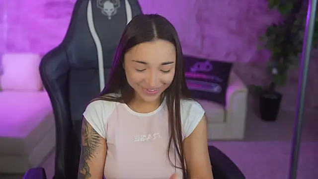 Jasmine Flow online show from 10.25.25