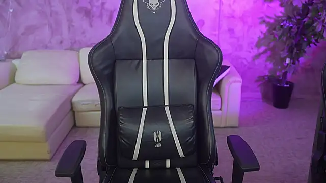 Jasmine Flow online show from 11.30.25