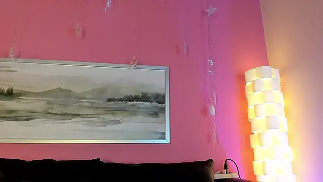 Tiffanysurez  online show from 09.23.25