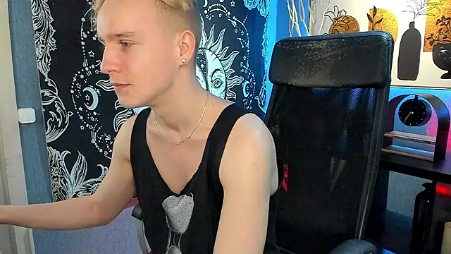 Snapshot of AlexxSweet chatting on 12.03.24 AlexxSweet online show from 12.03.24