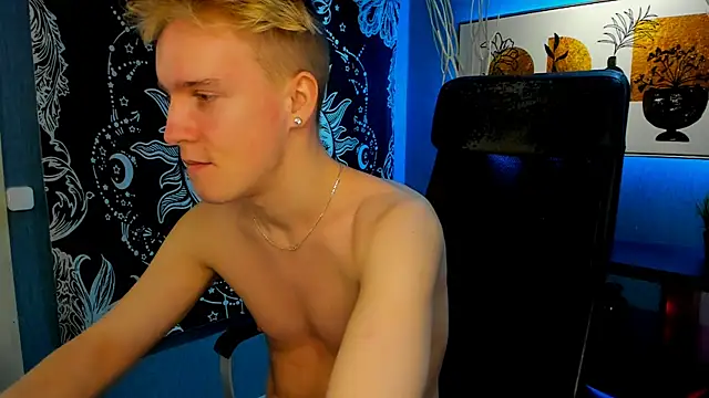 Snapshot of AlexxSweet chatting on 12.14.24 AlexxSweet online show from 12.14.24