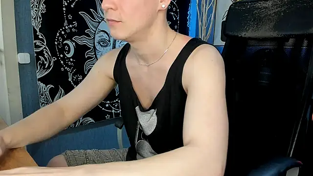 Snapshot of AlexxSweet chatting on 03.01.25 AlexxSweet online show from 03.01.25
