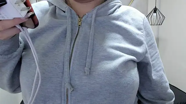 nalalye cruzz  online show from 03.05.25