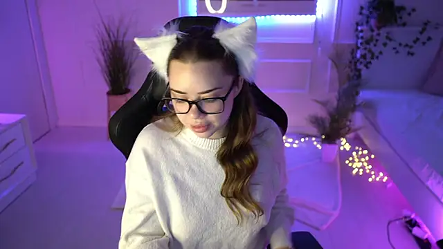 VixenMia online show from 01.19.25