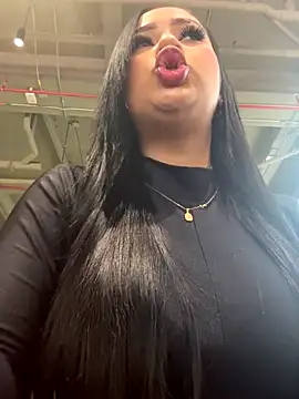 Snapshot of Luisa_Fernandaa chatting on 10.05.25 Luisa Fernandaa online show from 10.05.25