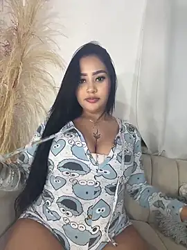 Luisa Fernandaa online show from 02.18.26