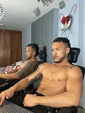 ARON TAYLER01 online show from 12.12.24
