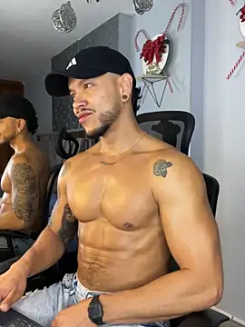 ARON TAYLER01 online show from 12.20.24