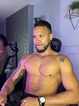 ARON TAYLER01 online show from 09.20.25