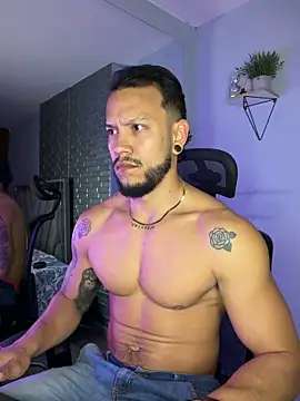 ARON TAYLER01 online show from 12.04.25