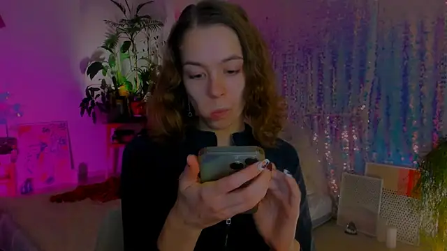 poli   online show from 12.20.24