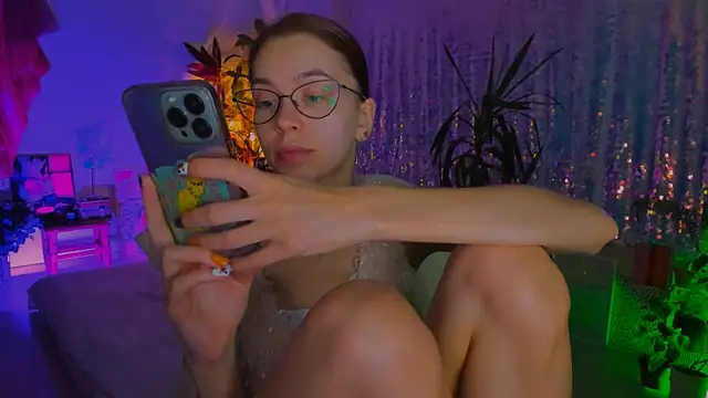 poli   online show from 10.28.25