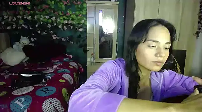 Samara Beltran online show from 02.21.25
