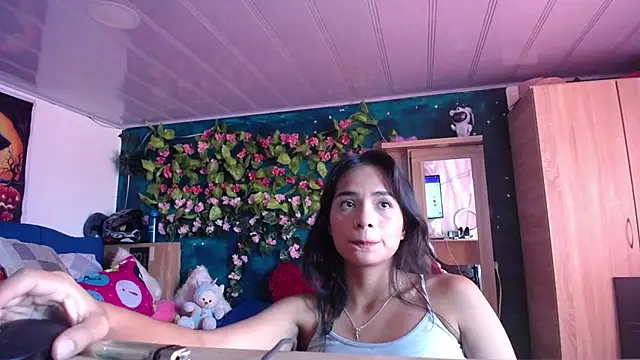 Samara Beltran online show from 02.21.25