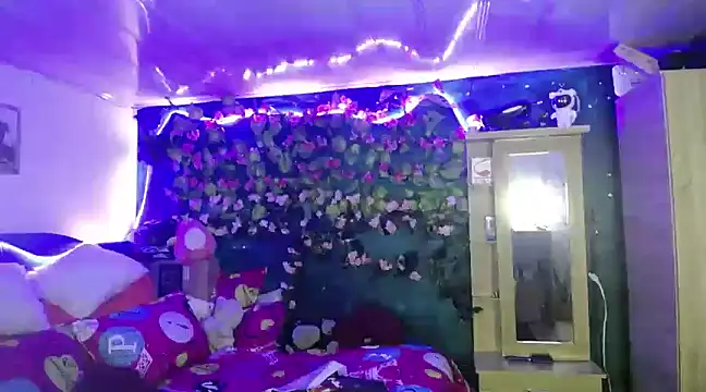Samara Beltran online show from 02.26.25